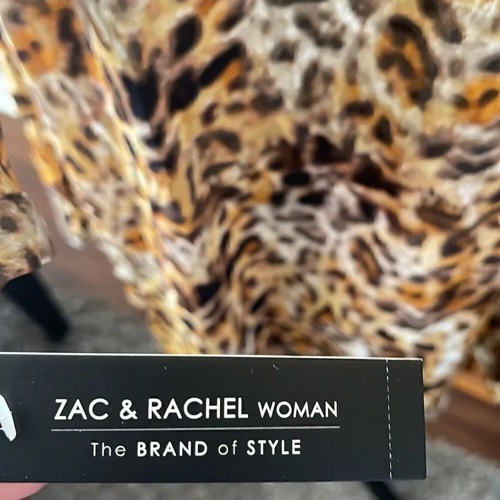 NWT Zac& Rachel woman top - Picture 4 of 4
